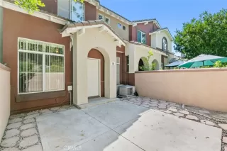 Photo #4: OC23114727 Listing