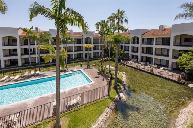 MLS: OC23115409 Condo For Sale