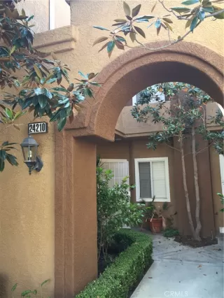 Photo #3: OC23115737 Listing 