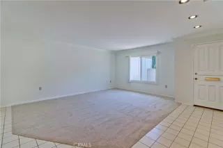 Photo #5: OC23115867 Listing