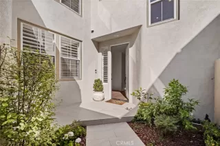 Photo #1: OC23115914 Listing