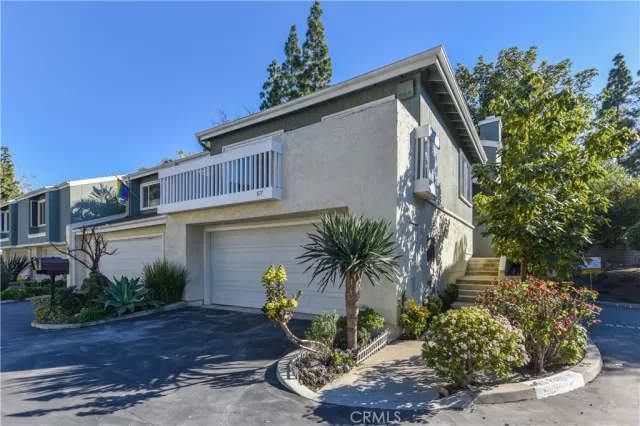 MLS: OC23115965 Condo For Sale