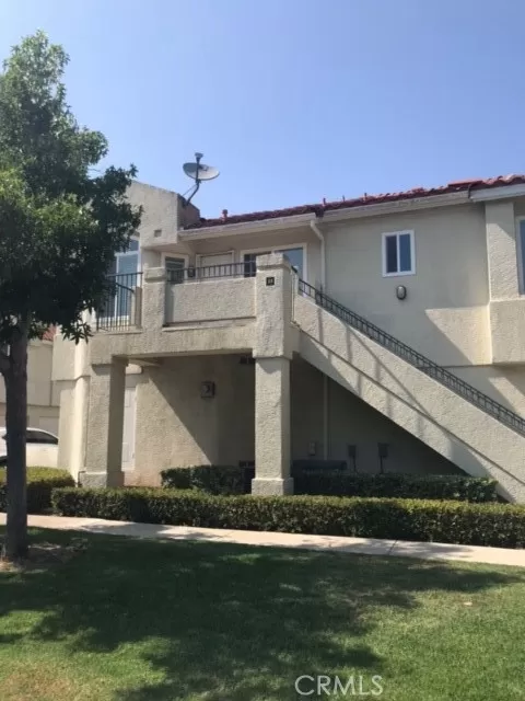 MLS: OC23116072 Condo For Sale