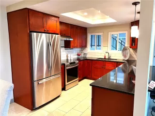 Photo #4: OC23116624 Listing