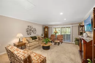 Photo #5: OC23116757 Listing