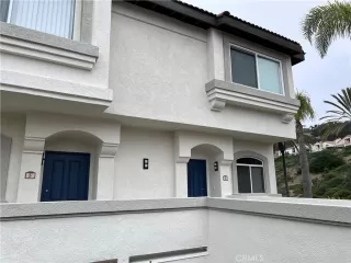 Photo #3: OC23117156 Listing 