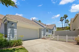 Photo #1: OC23117396 Listing 