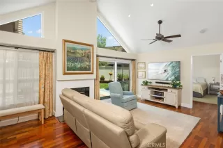 Photo #2: OC23117396 Listing 