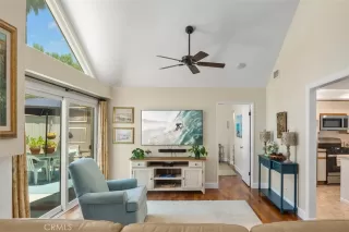 Photo #3: OC23117396 Listing 