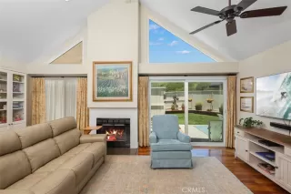 Photo #4: OC23117396 Listing 