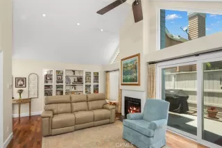 Photo #5: OC23117396 Listing 