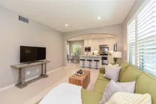 Photo #2: OC23117597 Listing 