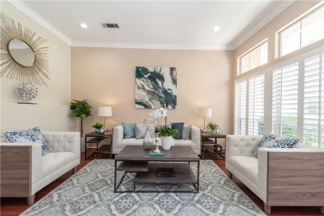 MLS: OC23117692 Condo For Sale