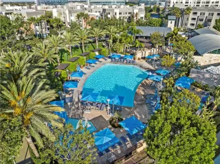 Photo #2: OC23117738 Listing