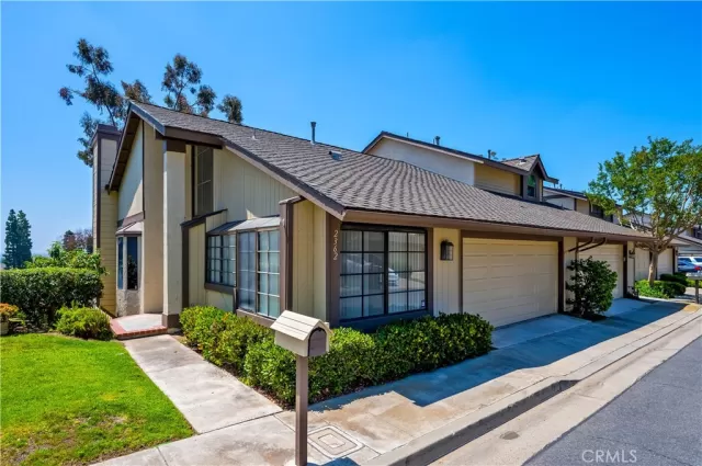 MLS: OC23117883 Condo For Sale