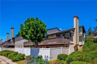 Photo #2: OC23117883 Listing 