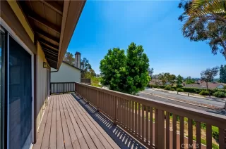 Photo #6: OC23117883 Listing 