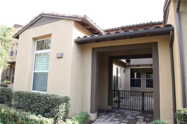 MLS: OC23117980 Condo For Sale