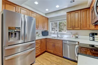 Photo #3: OC23118171 Listing