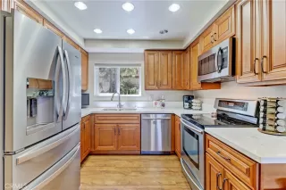 Photo #5: OC23118171 Listing