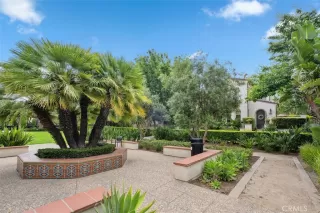 Photo #2: OC23118182 Listing 