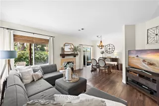 Photo #6: OC23118208 Listing