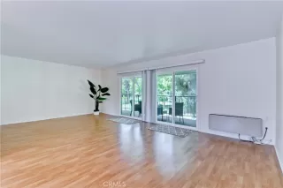 Photo #6: OC23118289 Listing