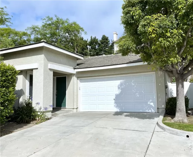 MLS: OC23118929 Condo For Sale