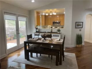 Photo #4: OC23118929 Listing 