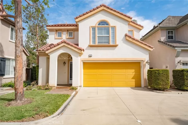 MLS: OC23119255 Condo For Sale