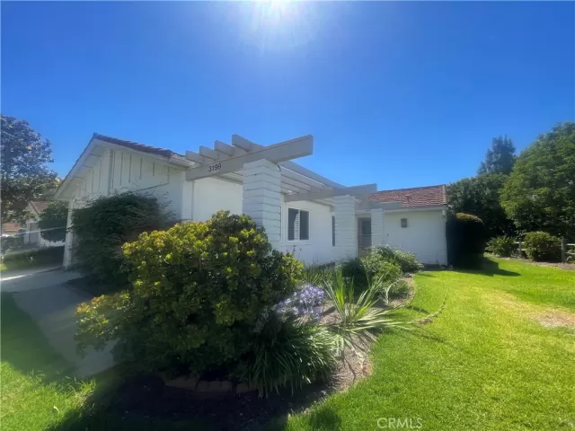 MLS: OC23119374 Condo For Sale