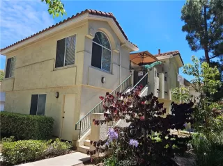 Photo #3: OC23119451 Listing