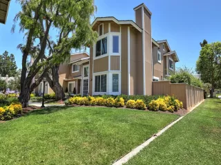 Photo #2: OC23119471 Listing 