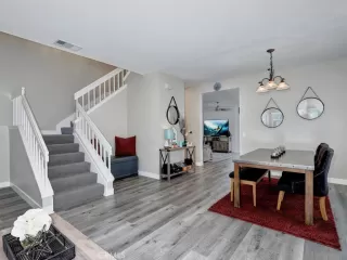 Photo #5: OC23119471 Listing 