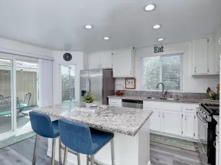 Photo #6: OC23119471 Listing 