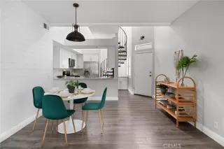 Photo #6: OC23119637 Listing 