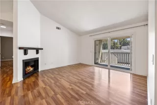 Photo #5: OC23119665 Listing