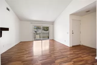 Photo #6: OC23119665 Listing