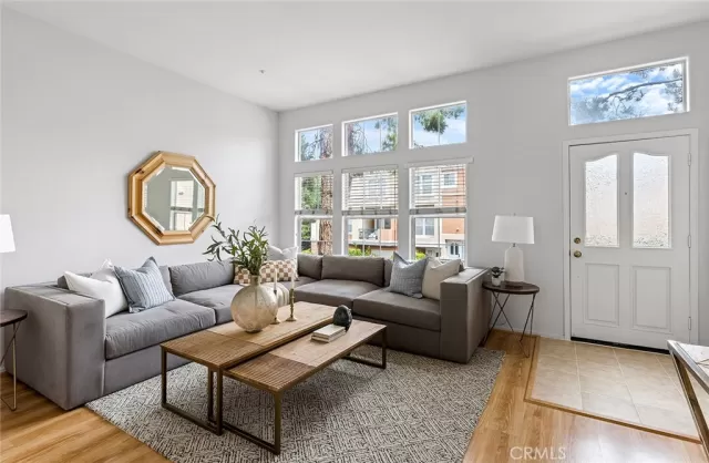 MLS: OC23119760 Condo For Sale