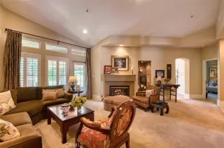 Photo #5: OC23119919 Listing