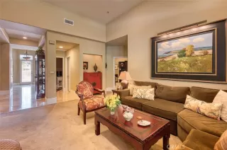 Photo #6: OC23119919 Listing