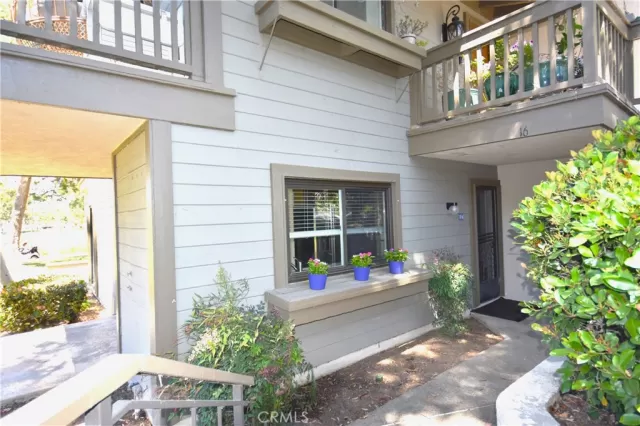 MLS: OC23119975 Condo For Sale