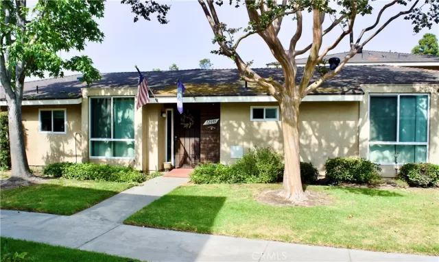 MLS: OC23120091 Condo For Sale