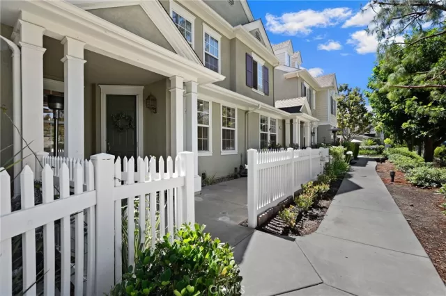 MLS: OC23120323 Condo For Sale