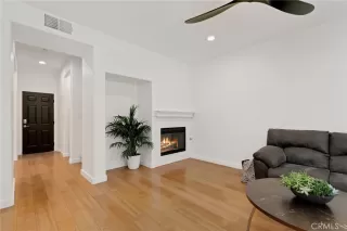 Photo #2: OC23120323 Listing 