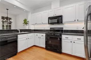 Photo #5: OC23120323 Listing 