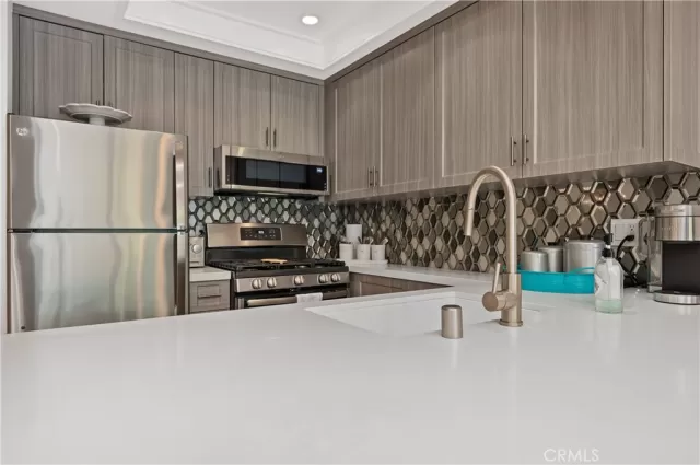 MLS: OC23120404 Condo For Sale