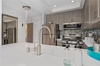 Photo #1: OC23120404 Listing 