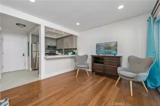 Photo #4: OC23120404 Listing 