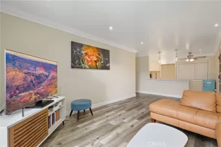 Photo #3: OC23120564 Listing 